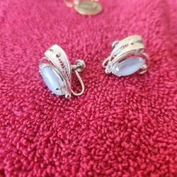 Beautiful Sorrento STERLING SILVER moonstone EARRINGS 