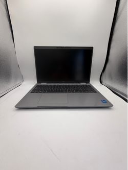 Dell Latitude  5520 (32gb RAM)(i7 @ 3.0ghz)(500gb ssd)