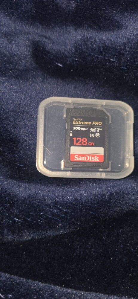 128 GB SD CARD