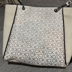 Calvin Klein Signature Tote Bag