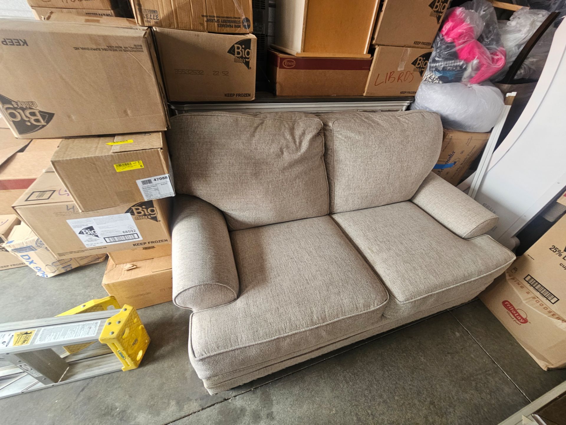 Great condition Beige Cloth Loveseat