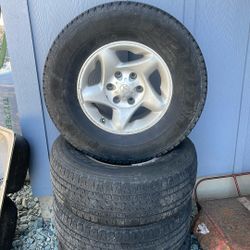 265/70r16  Toyota Rims 6 Lug Off 2003 Tacoma