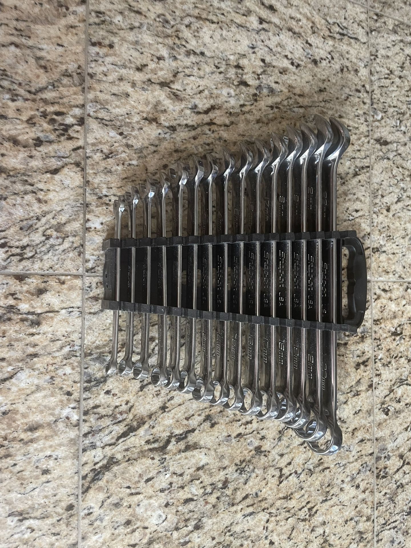 Snap on tools 15 piece metric flank drive plus wrench set