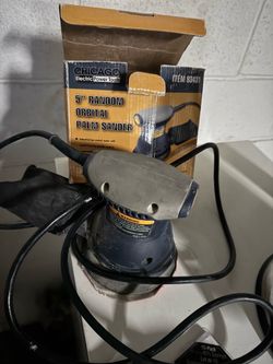 Orbital 5” palm sander with sand paper