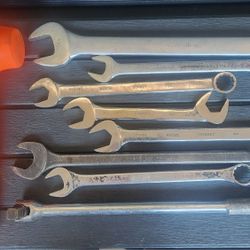 Wrenches, Rachet Wrenches, Adjustable Wretched, Pipe Wrenches, 1/2" Breaker Bar, Mallet