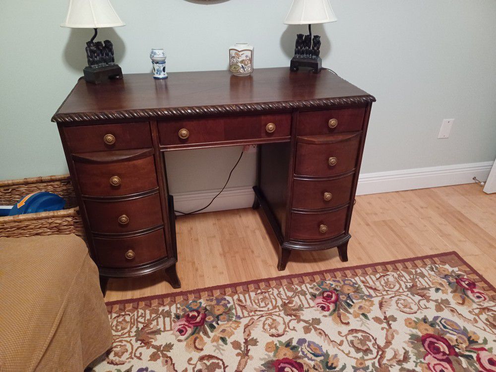 Mahogany Vintage Desk With Chair