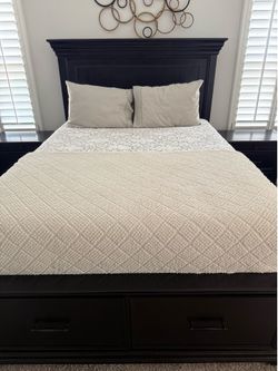 6 piece Platform Bedroom Set