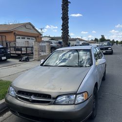 1999 Nissan Altima – Runs & Drives – Priced to Sell