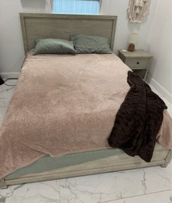 Bedroom set