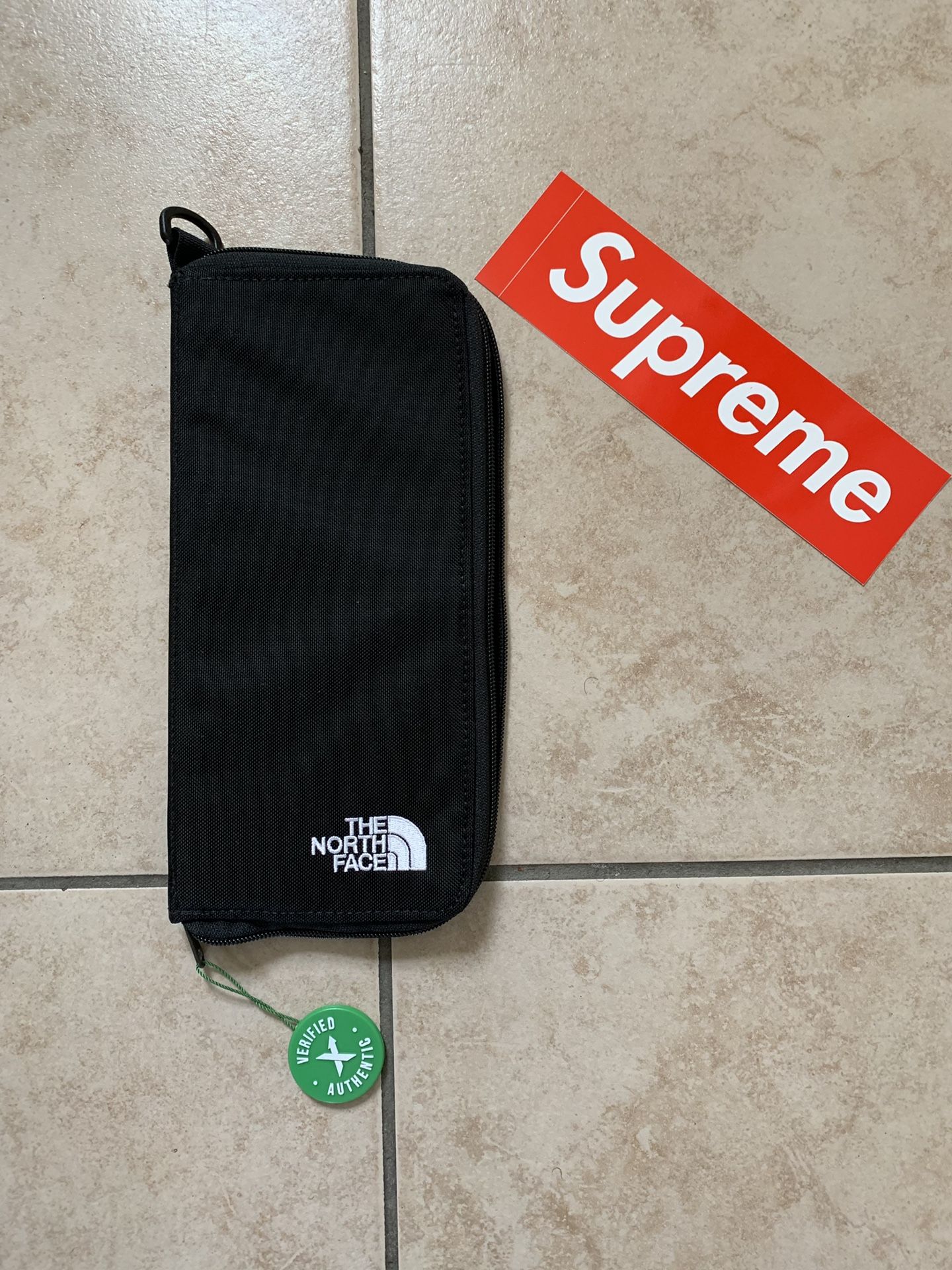 Supreme x The North Face (2019) Wallet Fold