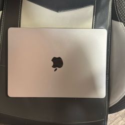 MacBook Air M2 Mint Conditiom