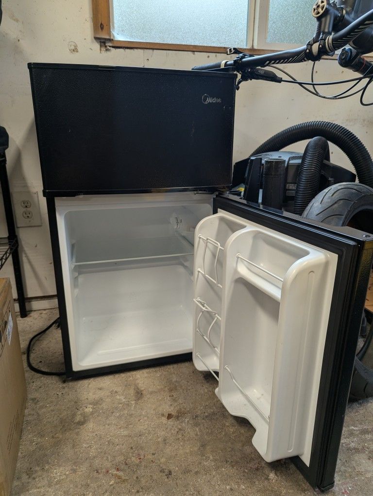 Large Mini Fridge