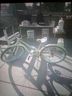 Women's Beach Cruiser Bicycle ready to ride at the beach