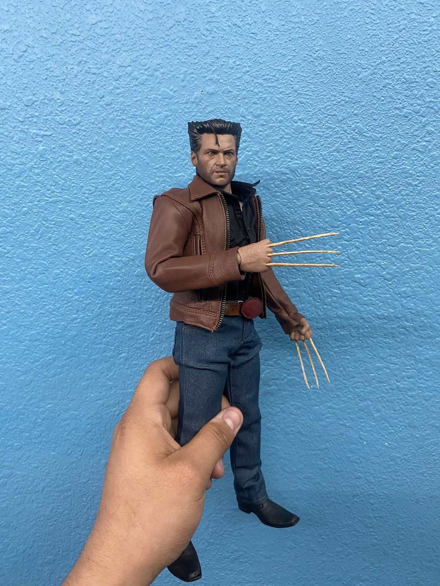 Wolverine Figure