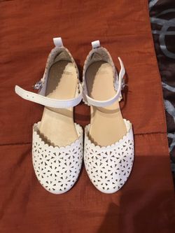 Girl shoes size 13