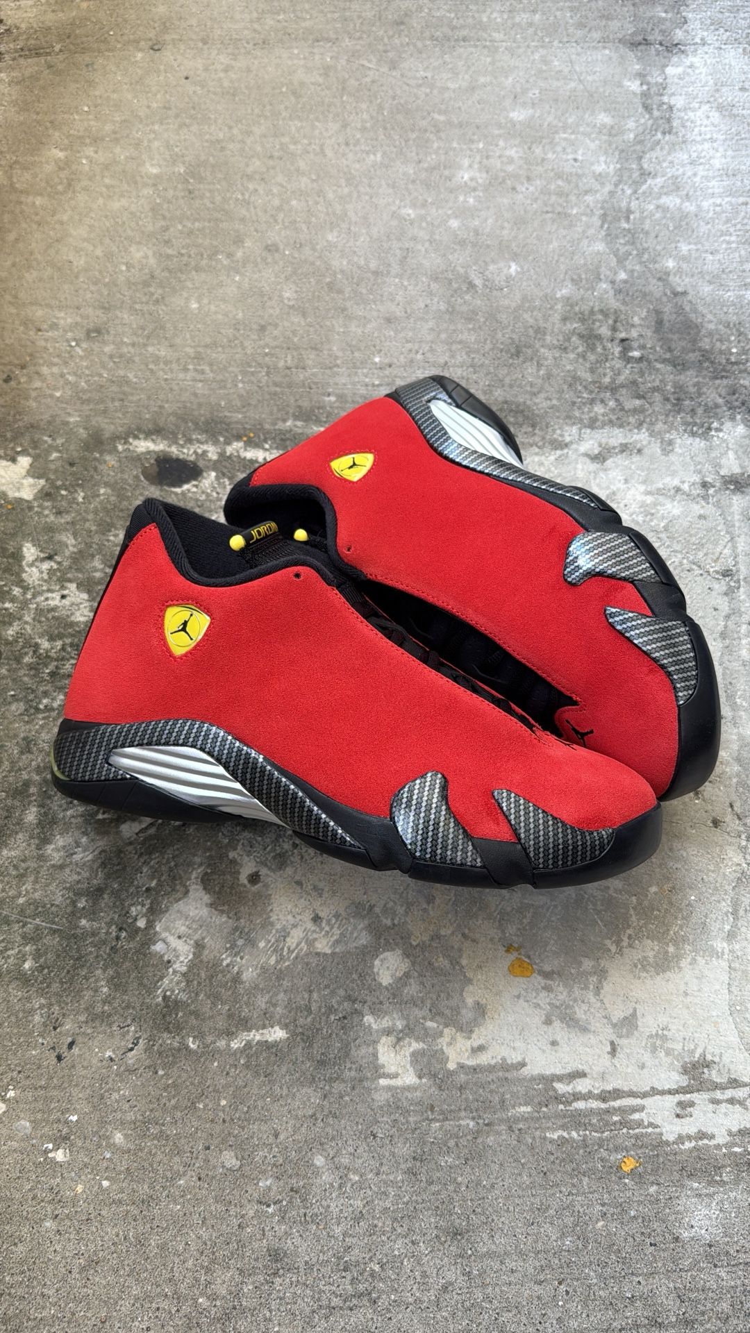 Jordan 14 Retro Ferrari
