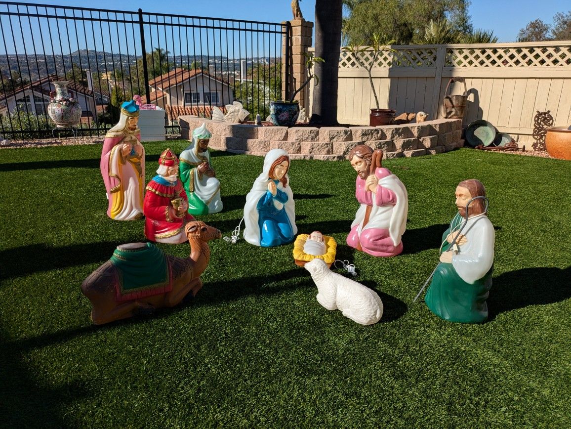 VTG Empire Blow Mold NINE (9) Piece Nativity Set "Pristine" RARE