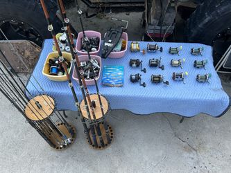 HUGE SALT WATER FISHING GEAR LOT