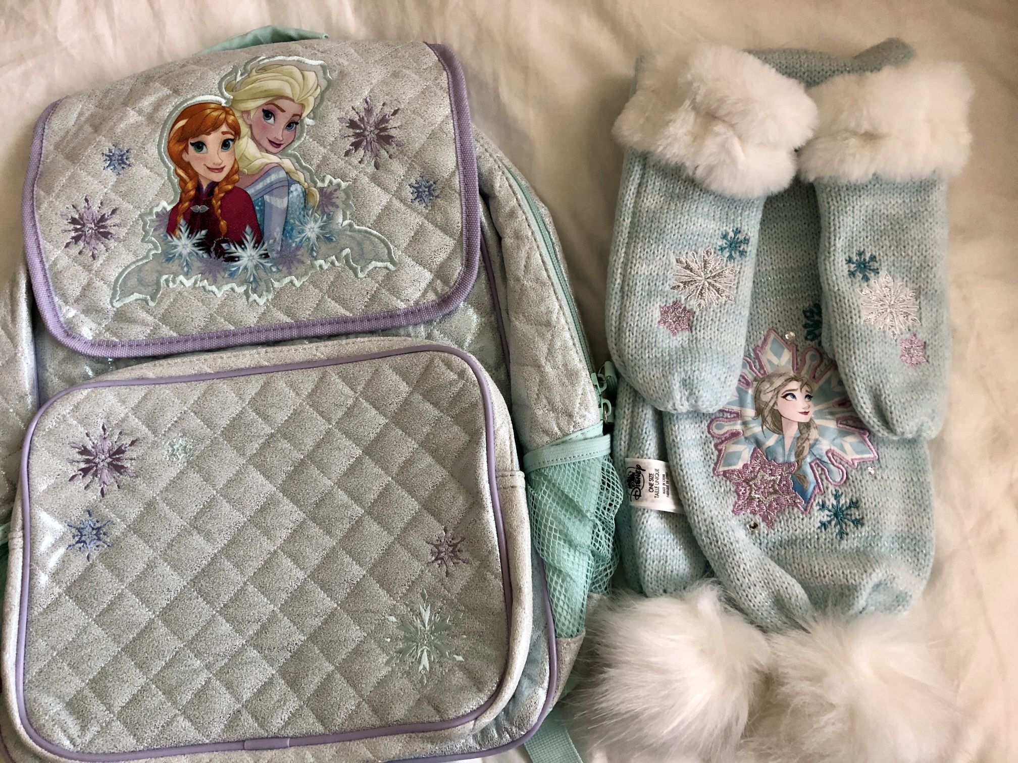 Frozen Backpack/ Girls Backpack/scarf/mittens
