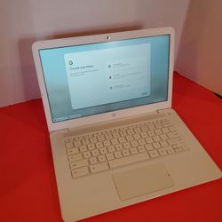 HP Chromebook 14-CA005CL 14" FHD, Intel Celeron N3350 4GB RAM 64GB eMMC ChromeOS Read Description Available Today 