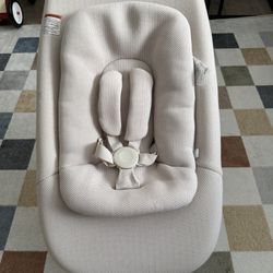 Stokke® Yoga™ Baby Bouncer & Swing - Light Sand