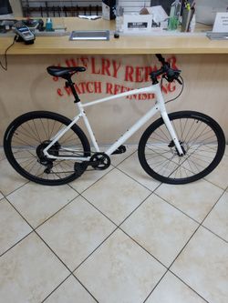 Specialized Sirrus X Bicycle