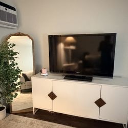 63” Modern White TV Stand / Media Console / Kitchen Buffet / Storage Sideboard
