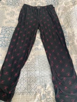 Men’s lounge pants / Pajama pants.