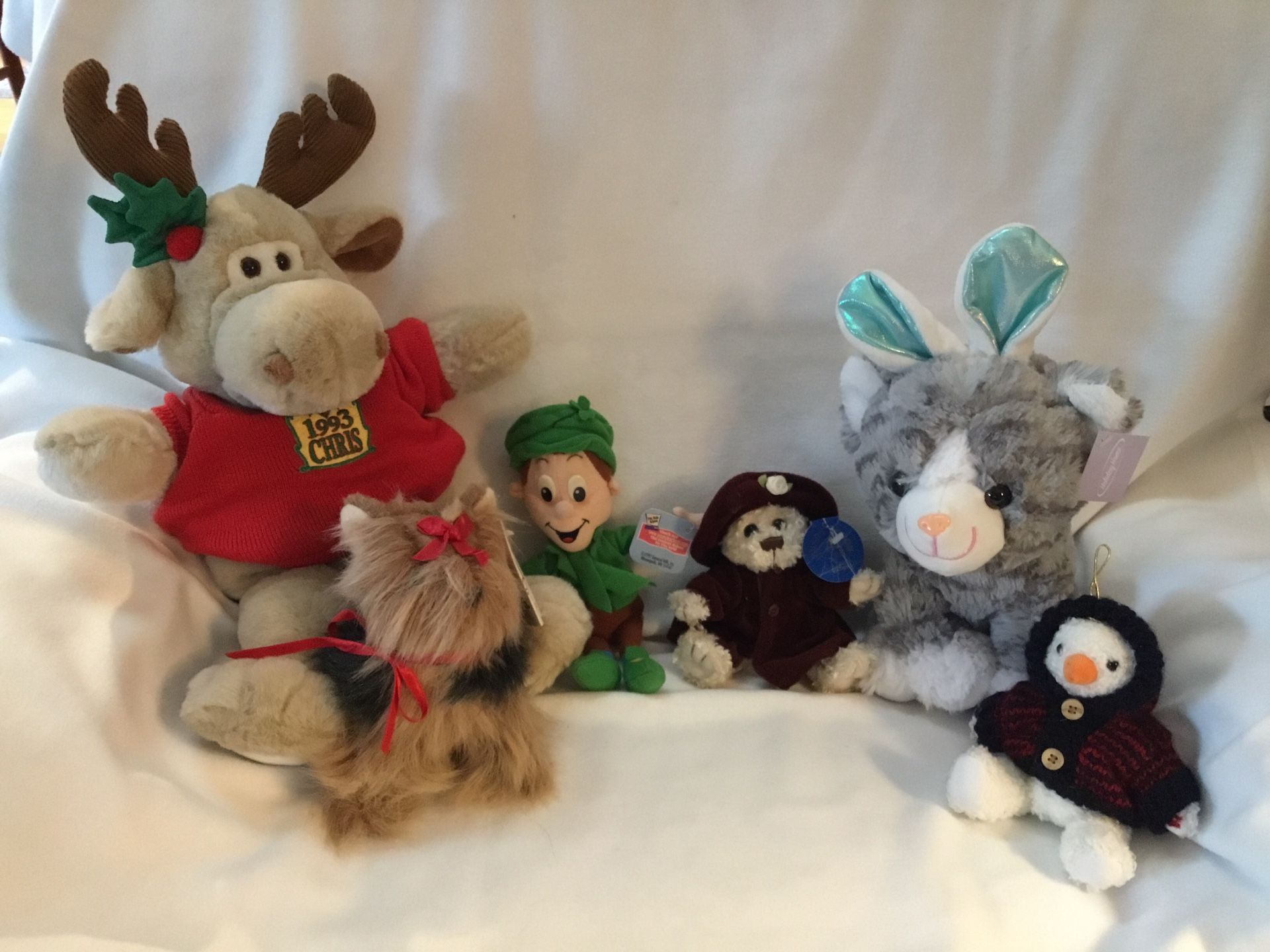 Assortment Of Plushies. Toys. All Have Tags But The Moose And The Little White Bird Price Is For All. Non-smoking Home