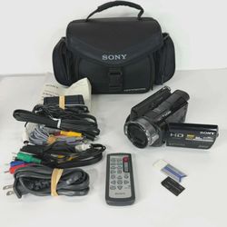 Sony HDR-SR7 Digital HD Video Camcorder 60GB w/Bag & Cords + Remote + 1GB Card