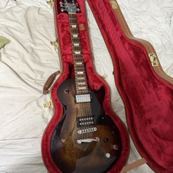 Gibson Les Paul Studio Guitar With Case 