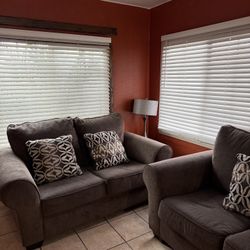 Sofas/ sillones/ couches