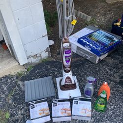 Carpet Cleaner Vacuum!! $75!! NEVER USED 