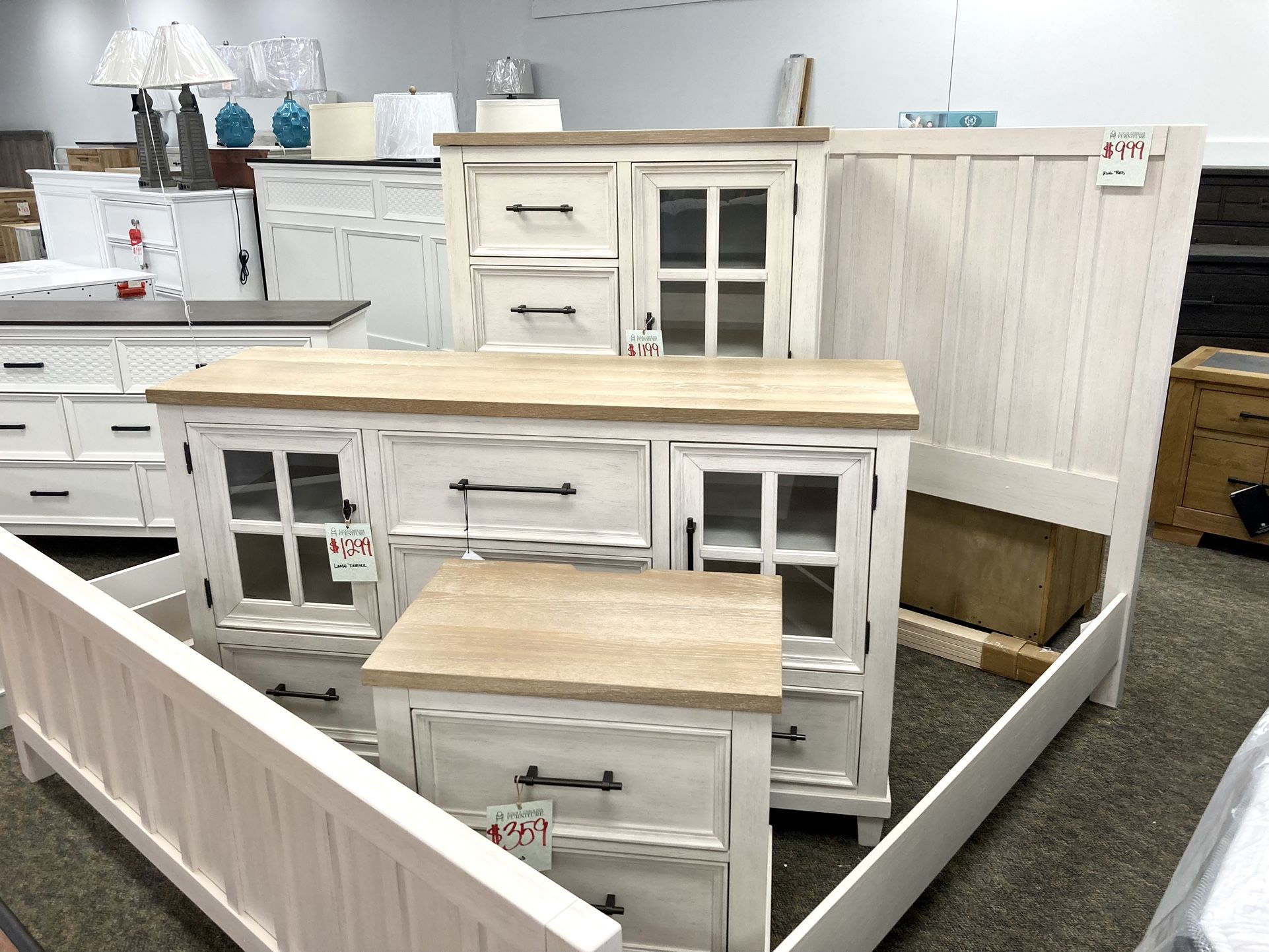 New King Bedroom Set — SPECIAL