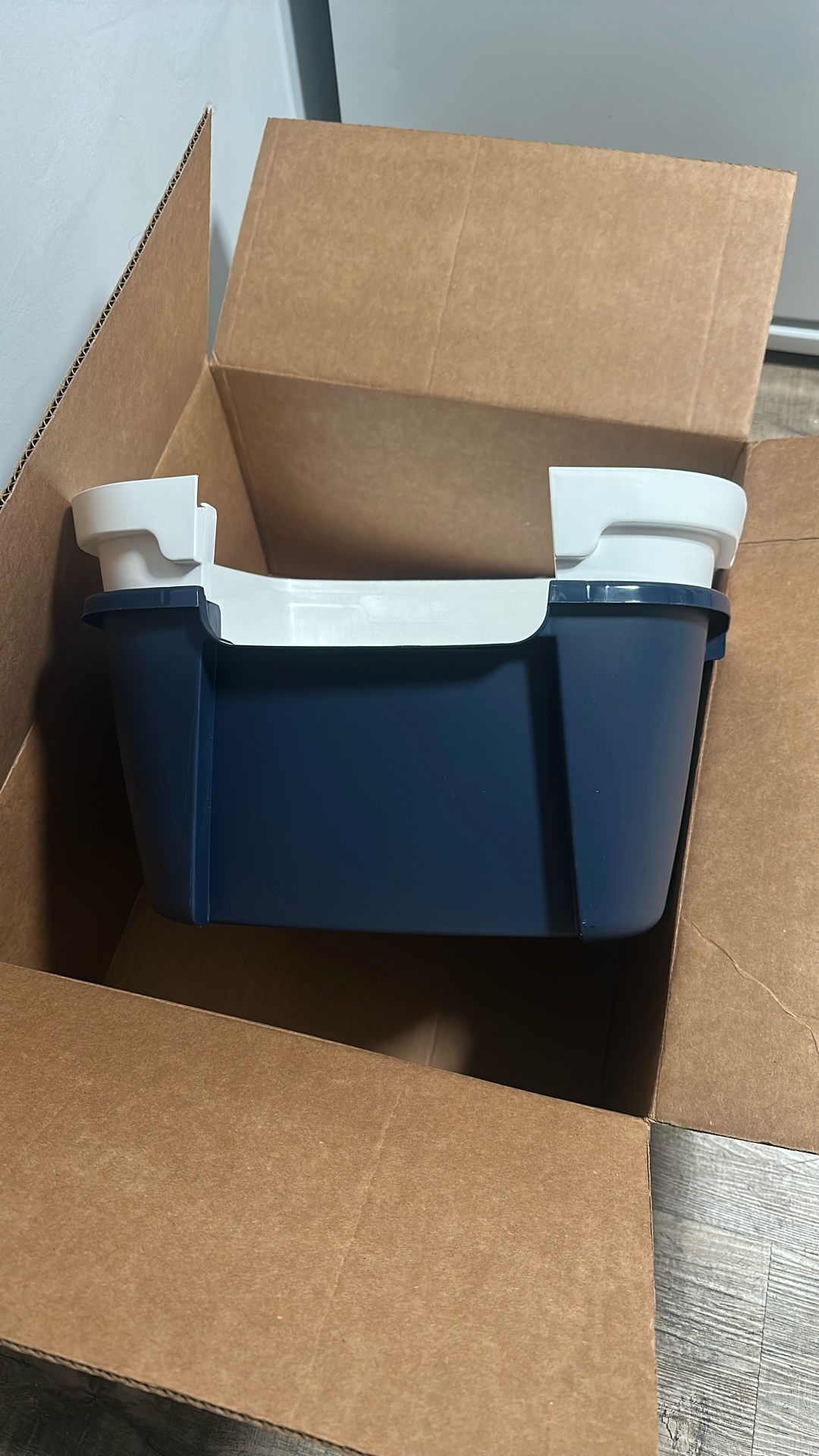 Iris Jumbo Enclosed Hooded Cat Litter Box With Front Door Flap