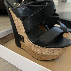 👡 Liliana Black Leather Straps Platform Sandals – Size 6.5