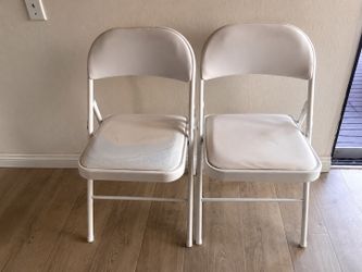 Padded Folding Chairs (Set of 4) | Space Saving | White