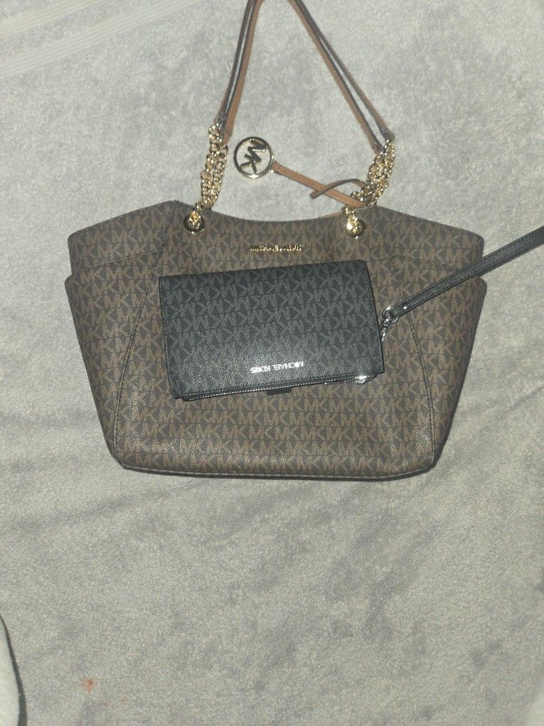 Michael Kors Authentic Tote Bag w/ Matching Wristlet – Brand New