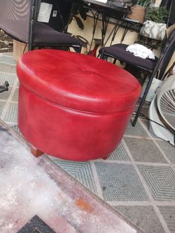 24IN GORGEOUS STORAGE OTTOMAN 18 FIRM GO LOOK MY POST ALOT ITEM TO SEE