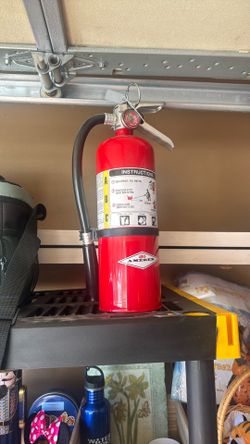 FIRE EXTINGUISHER 