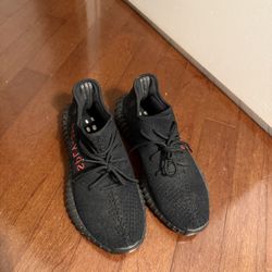 Yeezy 350 Black Red Size 11.5