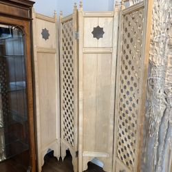 Light Wood Room Screen 80”h, 4 panels at 16”each