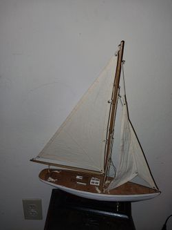 Hand CRAFTED Model  Pond Boat