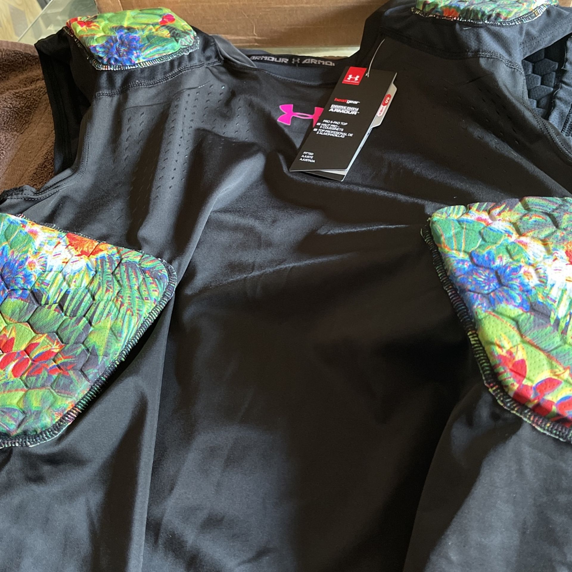 UA Heat gear Game day Pro Pad Shirt - Main Image