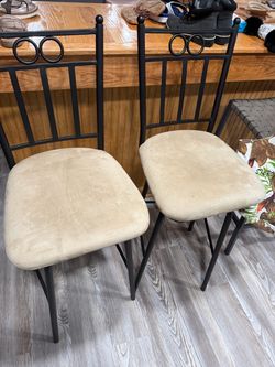 Set of 2 Metal Dining Chairs with Cushioned Seats