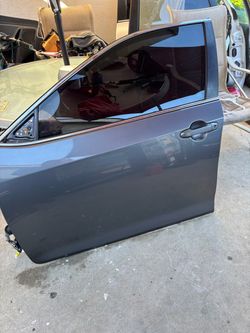 LEFT DRIVER SIDE FRONT DOOR 2013 TOYOTA CAMRY (CHARCOAL) DARK GRAY