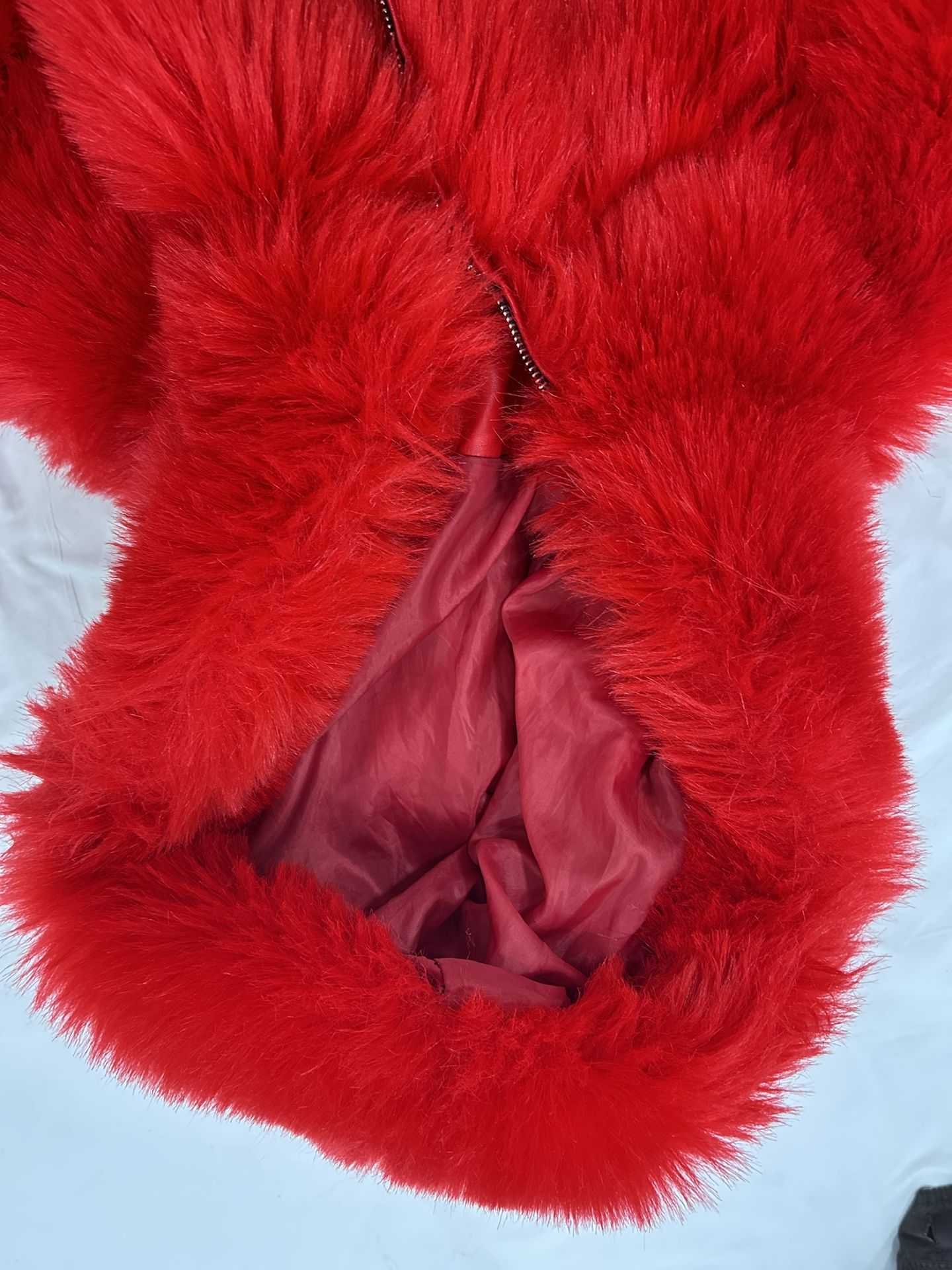 Furry Cropped Jacket with A Hoodie