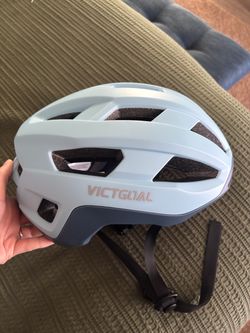Road bike helmet