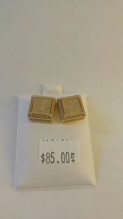 Sterling silver screw back earings