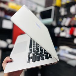 MacBook Air 2017 $80 Down Payment Ask Me How!